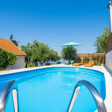 14 Semesterbostad Podgora (Split-Dalmatia)